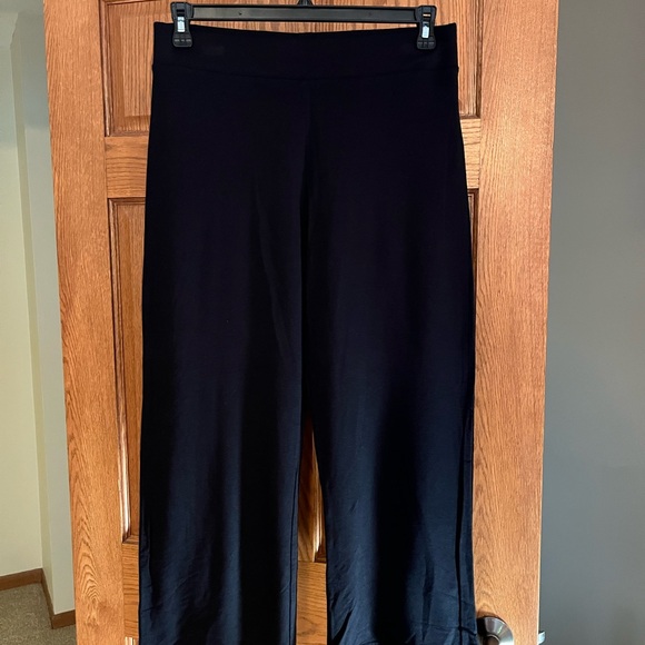 CAbi black knit athleisure cropped pants - Picture 1 of 4